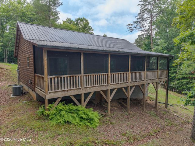 122 Woodcrest Drive, Murphy, NC 28906
