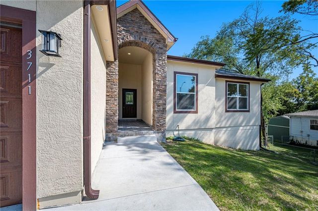 3711 N Wayne Avenue, Kansas City, MO 64116