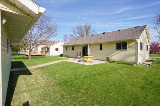 1006 8th Street S, Waite Park, MN 56387