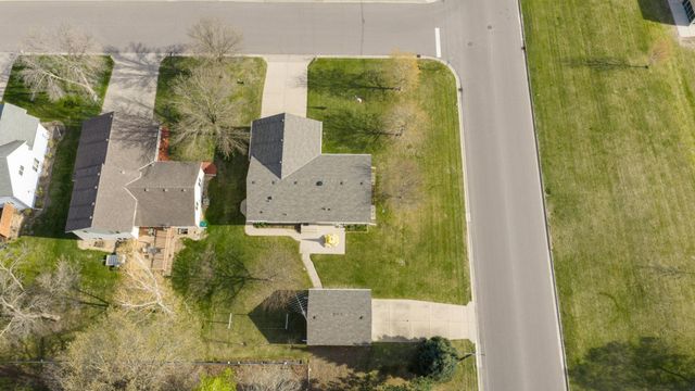 1006 8th Street S, Waite Park, MN 56387