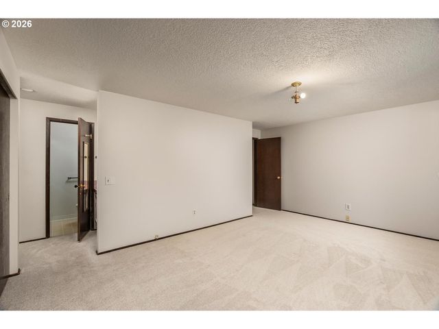 5955 Sw GLENBROOK Rd, Beaverton, OR 97007