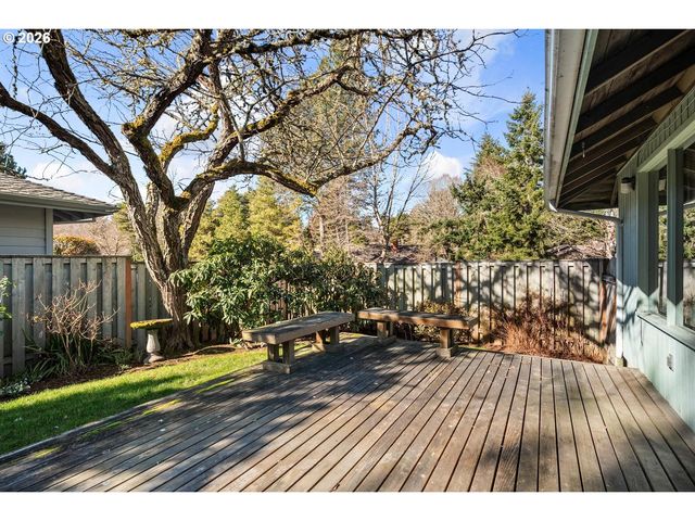 5955 Sw GLENBROOK Rd, Beaverton, OR 97007