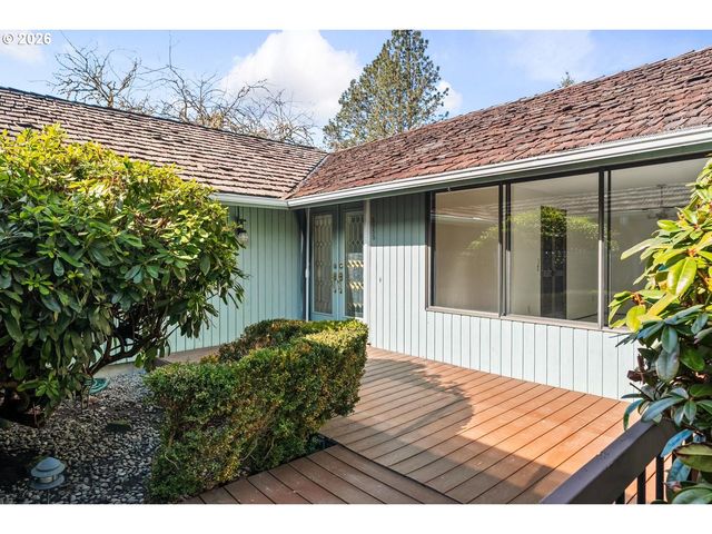 5955 Sw GLENBROOK Rd, Beaverton, OR 97007