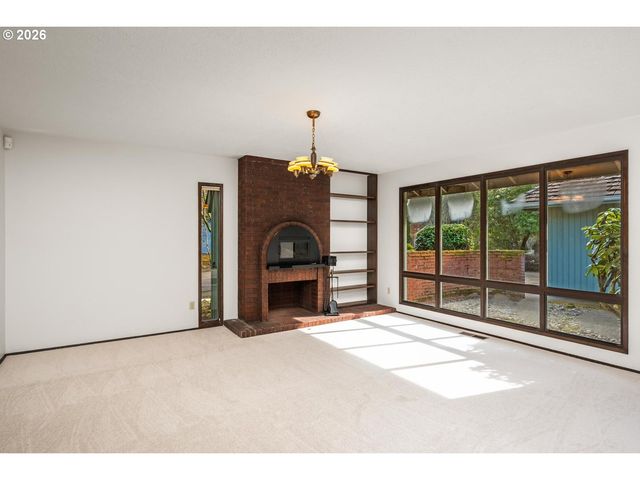 5955 Sw GLENBROOK Rd, Beaverton, OR 97007