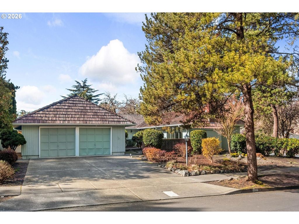 5955 Sw GLENBROOK Rd, Beaverton, OR 97007