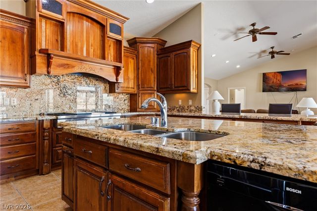 770 Arrow Avenue, Overton, NV 89040