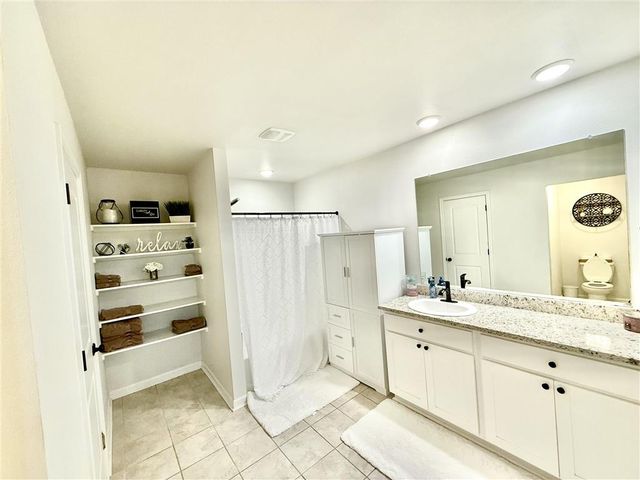 840 Gold Finch Way, Lake Charles, LA 70611