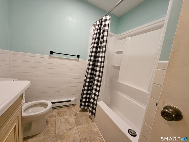 48 Wellington Drive 48, Farmington, CT 06032