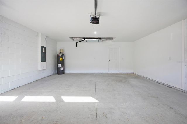 8282 N PITCAIRN WAY, Citrus Springs, FL 34434