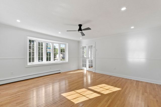41 Riverview Ave, Methuen, MA 01844