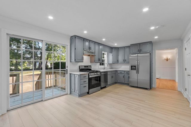 41 Riverview Ave, Methuen, MA 01844