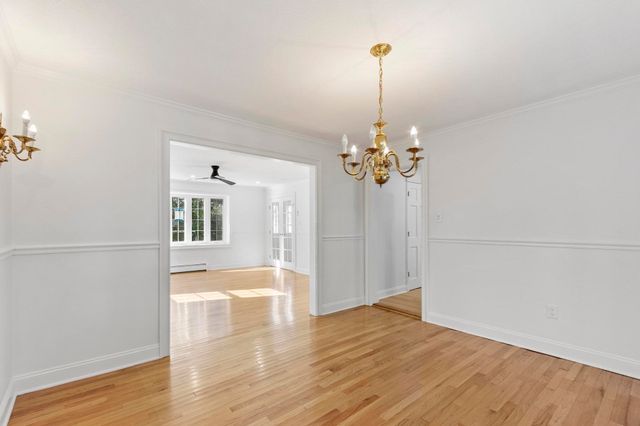 41 Riverview Ave, Methuen, MA 01844