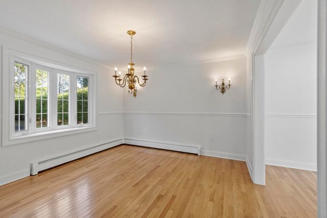 41 Riverview Ave, Methuen, MA 01844