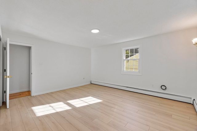 41 Riverview Ave, Methuen, MA 01844