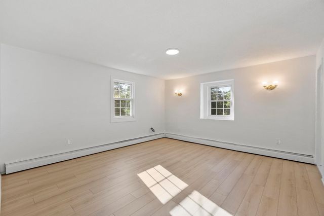 41 Riverview Ave, Methuen, MA 01844