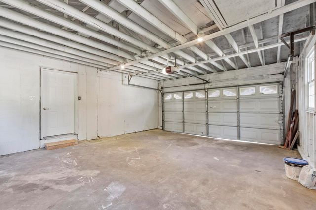 41 Riverview Ave, Methuen, MA 01844