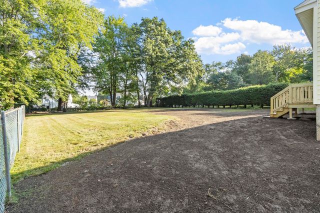 41 Riverview Ave, Methuen, MA 01844