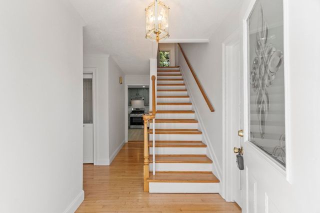 41 Riverview Ave, Methuen, MA 01844