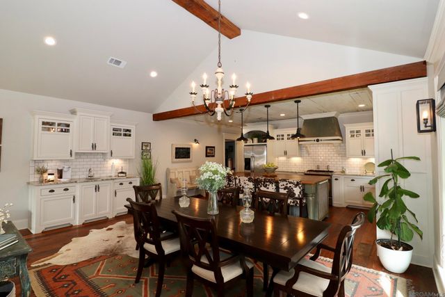 5687 Island Rd, Jarreau, LA 70749