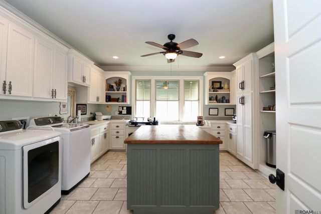 5687 Island Rd, Jarreau, LA 70749