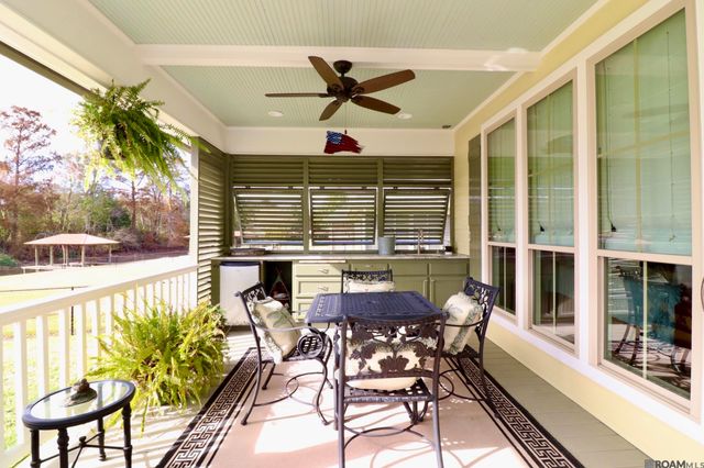 5687 Island Rd, Jarreau, LA 70749