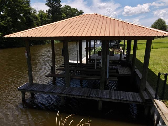 5687 Island Rd, Jarreau, LA 70749