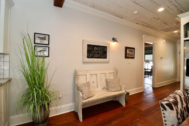 5687 Island Rd, Jarreau, LA 70749