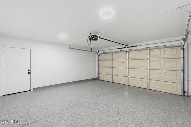 816 W JULIE Drive, Tempe, AZ 85283