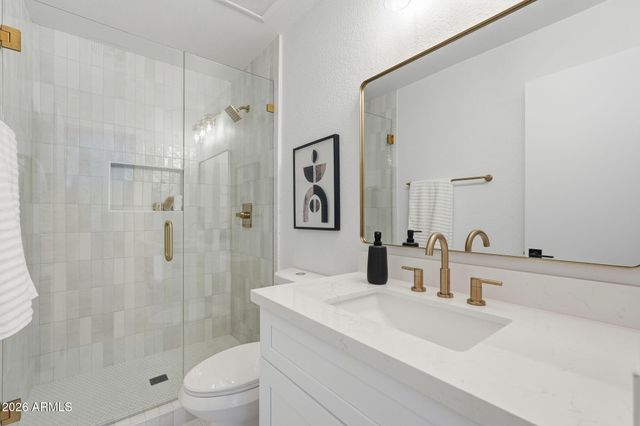 816 W JULIE Drive, Tempe, AZ 85283