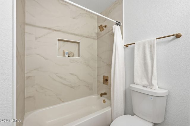 816 W JULIE Drive, Tempe, AZ 85283