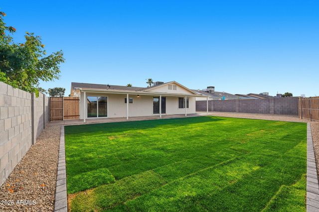 816 W JULIE Drive, Tempe, AZ 85283