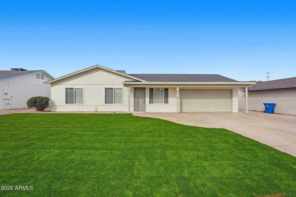 816 W JULIE Drive, Tempe, AZ 85283