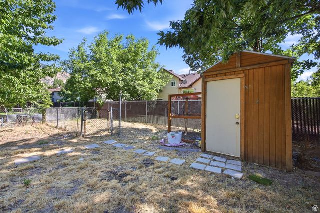 739 E 1900 N, North Ogden, UT 84414