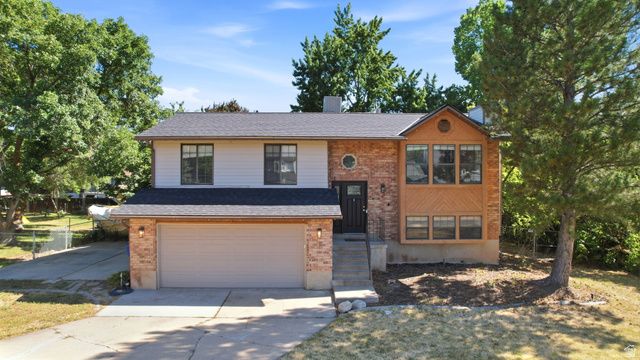 739 E 1900 N, North Ogden, UT 84414