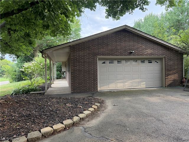 8173 Spencer Avenue NW, North Canton, OH 44720