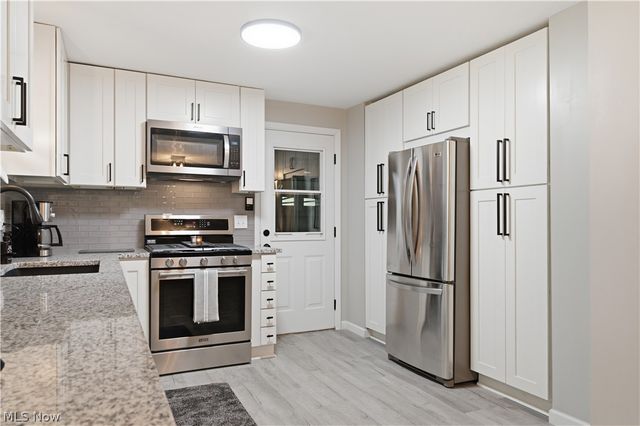 8173 Spencer Avenue NW, North Canton, OH 44720