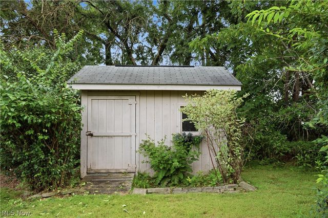 8173 Spencer Avenue NW, North Canton, OH 44720