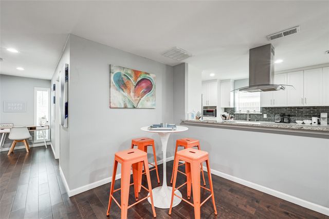 10040 Spokane Circle, Dallas, TX 75229