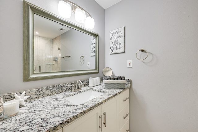 10040 Spokane Circle, Dallas, TX 75229