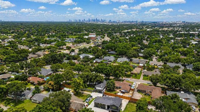 10040 Spokane Circle, Dallas, TX 75229