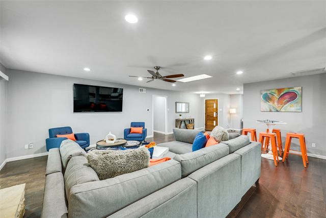 10040 Spokane Circle, Dallas, TX 75229