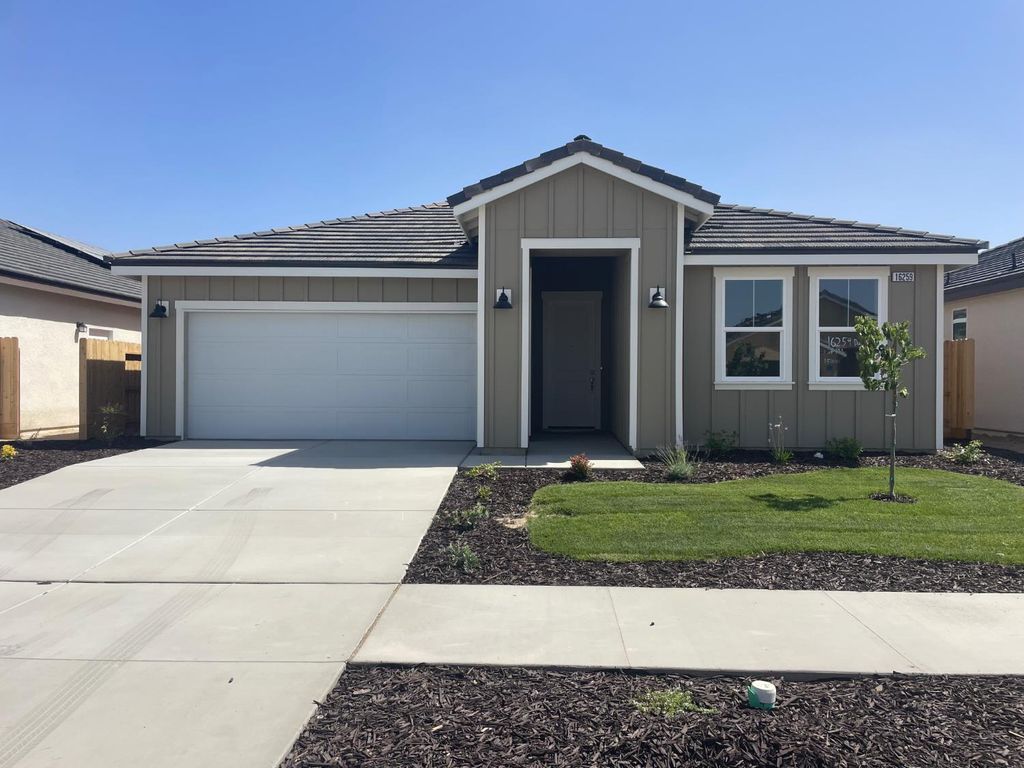 Image 1 of property listing at 16259 West David Ave, Kerman, CA 93630