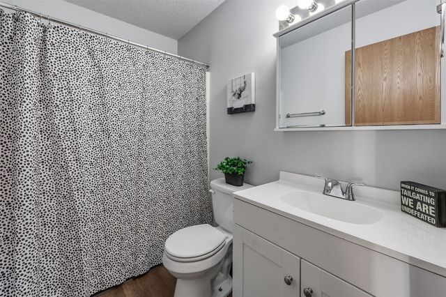 930A Boston Way 11, Coralville, IA 52241