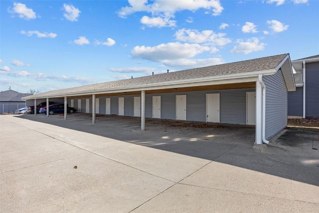 930A Boston Way 11, Coralville, IA 52241