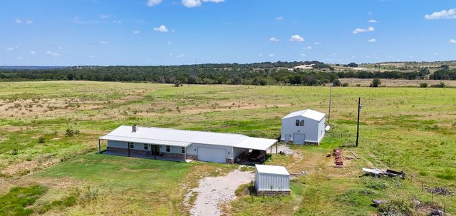 326 Tatanka Trail, Gustine, TX 76455