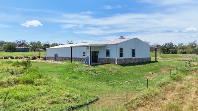 326 Tatanka Trail, Gustine, TX 76455
