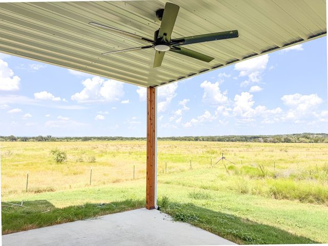 326 Tatanka Trail, Gustine, TX 76455