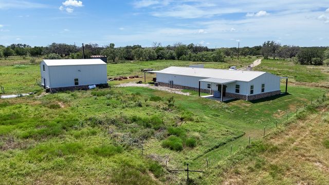 326 Tatanka Trail, Gustine, TX 76455