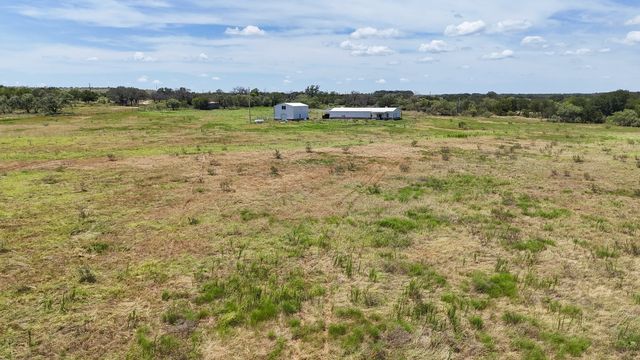 326 Tatanka Trail, Gustine, TX 76455