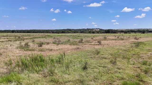 326 Tatanka Trail, Gustine, TX 76455